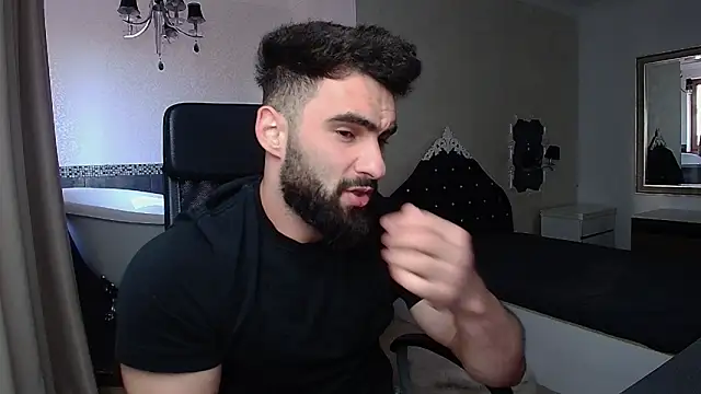 Snapshot of MicahLane chatting on 04-19-26, 04:57 MicahLane online show from 04-19-26, 04:57