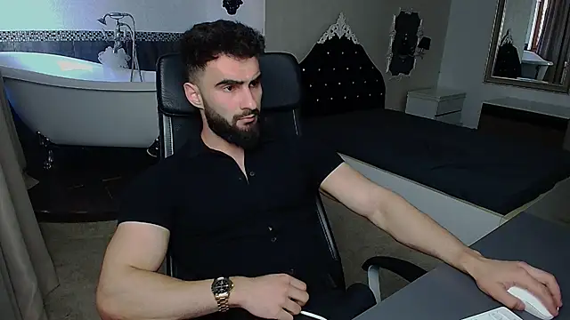 Snapshot of MicahLane chatting on 06-04-26, 03:44 MicahLane online show from 06-04-26, 03:44