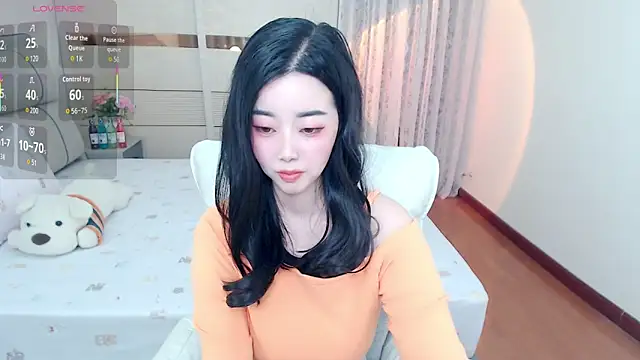 Xiaodie-baby online show from 11-15-25, 03:32