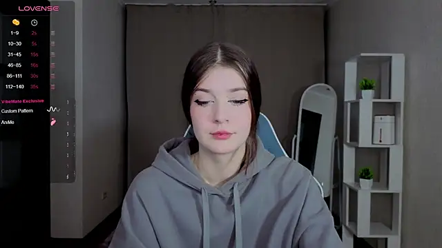 Ksarina online show from 11-14-25, 12:31