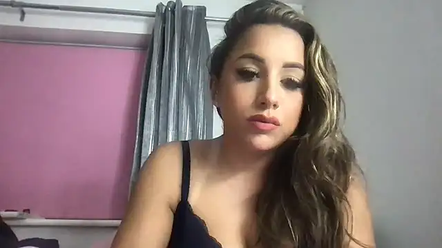 LyraLure online show from 12-15-25, 03:51