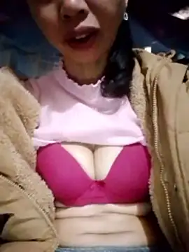 TRIEUTRIEU20 online show from 12-20-25, 10:29