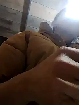 TRIEUTRIEU20 online show from 11-28-25, 01:06