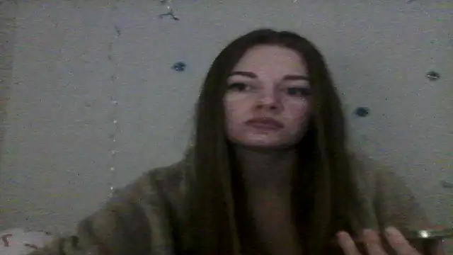 Snapshot of EllaMoonlight chatting on 11-03-25, 04:32 EllaMoonlight online show from 11-03-25, 04:32