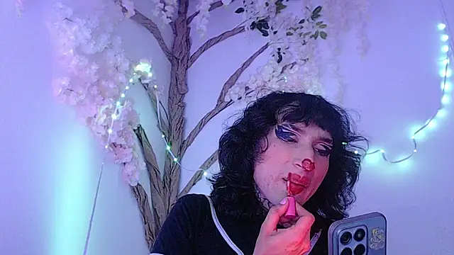 Sakura  Love  online show from 10-25-25, 02:11