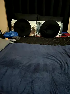 Nicole bash online show from 11-18-25, 06:50