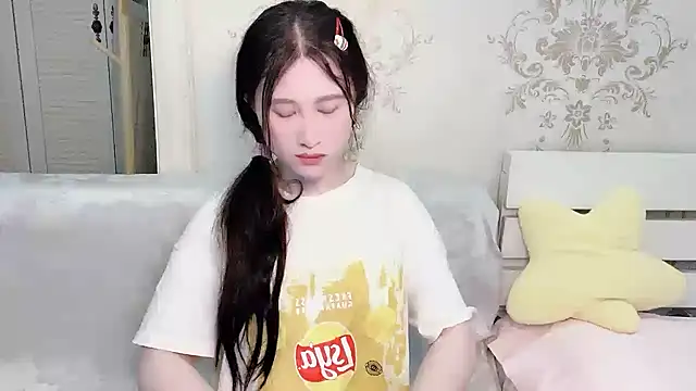 Snapshot of anna-888- chatting on 05-01-26, 04:01 anna-888- online show from 05-01-26, 04:01