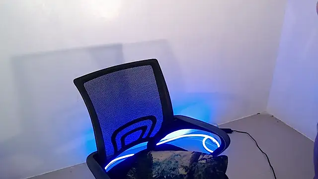  Lachica  online show from 10-27-25, 07:20