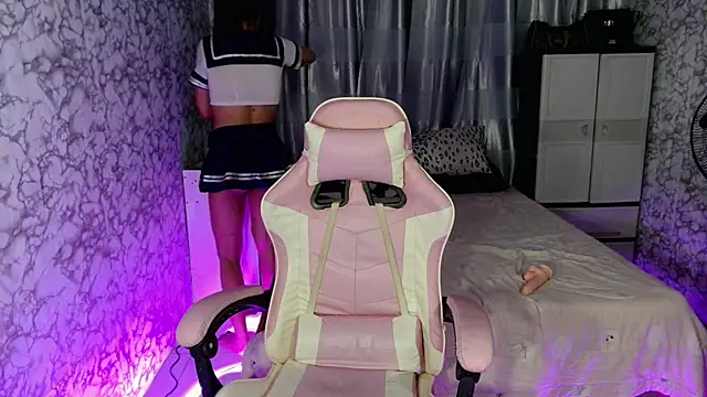  Lachica  online show from 11-11-25, 10:26