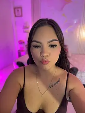 amber white15 online show from 07-14-26, 03:11