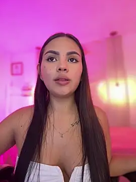 amber white15 online show from 02-26-26, 04:23