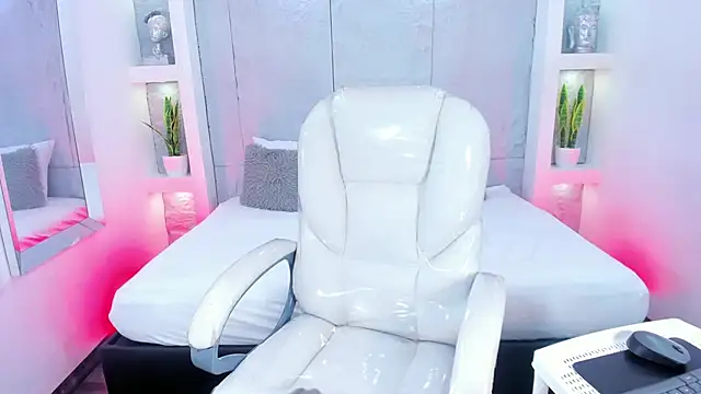 AmyColman  online show from 11-27-25, 11:43