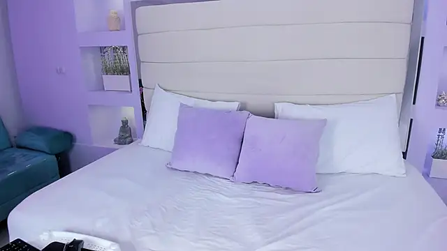 AmyColman  online show from 01-09-26, 12:01