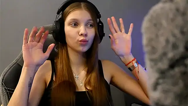 Softixq online show from 12-13-25, 08:04