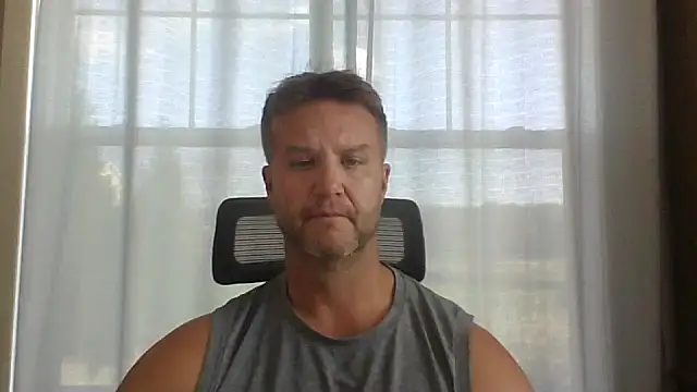 Snapshot of 45andfit1 chatting on 10-23-25, 02:05 45andfit1 online show from 10-23-25, 02:05