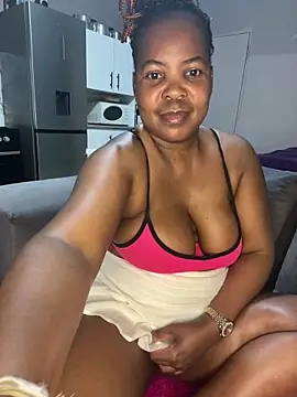 SweetCandy84 online show from 12-16-25, 08:02