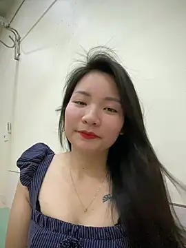 Bee Yellow00 online show from 03-02-26, 04:35