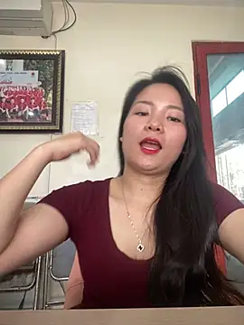 Bee Yellow00 online show from 03-28-26, 02:56