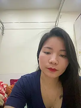 Bee Yellow00 online show from 03-30-26, 05:09