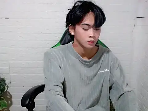 Snapshot of AsianCuteGuy21 chatting on 04-05-26, 05:08 AsianCuteGuy21 online show from 04-05-26, 05:08