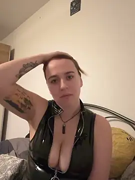 Latexaddictx  online show from 11-03-25, 08:23