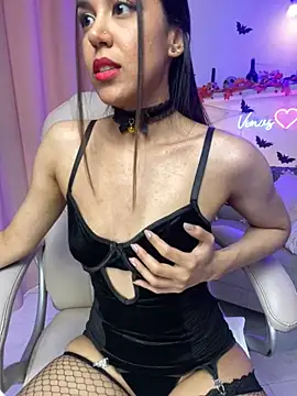 VenusIsLove  online show from 10-19-25, 07:05