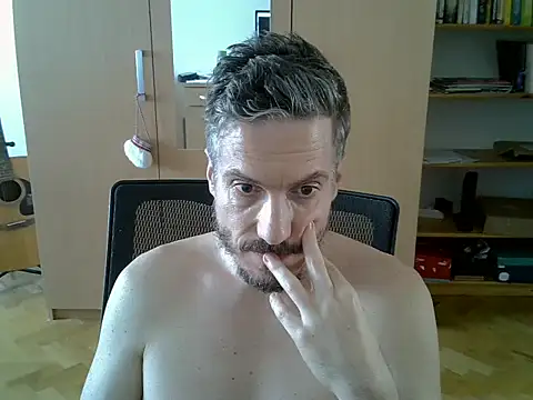 Snapshot of delayclose__ chatting on 06-10-26, 03:02 delayclose online show from 06-10-26, 03:02