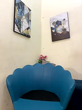 GiselleVice online show from 12-17-25, 08:03