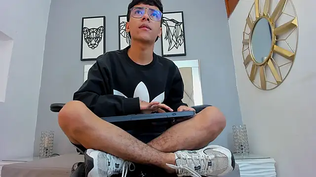 adams bobby online show from 04-12-26, 11:02