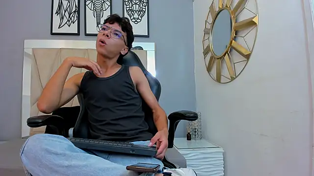 adams bobby online show from 12-15-25, 11:38