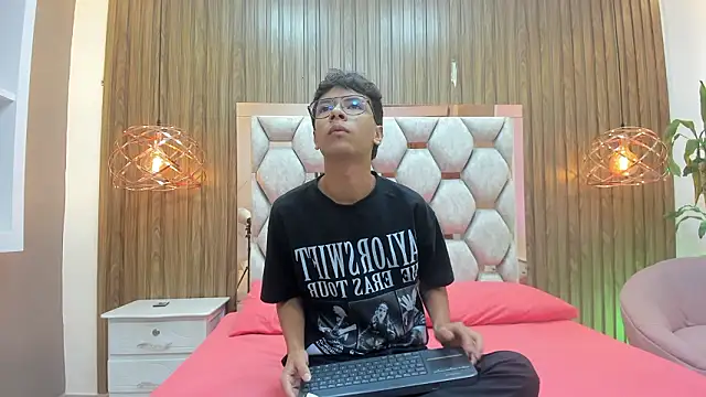 adams bobby online show from 01-17-26, 11:25