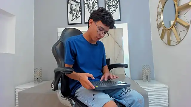 adams bobby online show from 01-08-26, 11:16