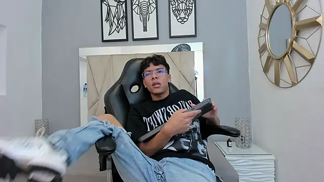 adams bobby online show from 11-28-25, 11:21