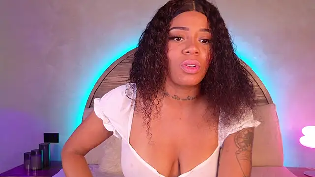 loana vegas online show from 07-16-26, 04:26