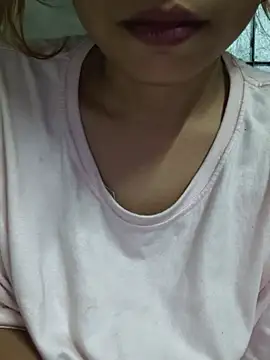 Snapshot of Sujatab250 chatting on 05-23-26, 04:17 Sujatab250 online show from 05-23-26, 04:17