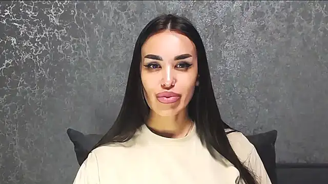 velvetveyraX online show from 04-07-26, 06:32