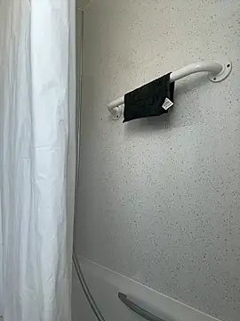 BubblesLovexox online show from 03-10-26, 12:42