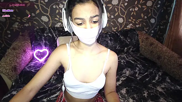 Snapshot of xxassh chatting on 08-06-26, 11:16 xxassh online show from 08-06-26, 11:16