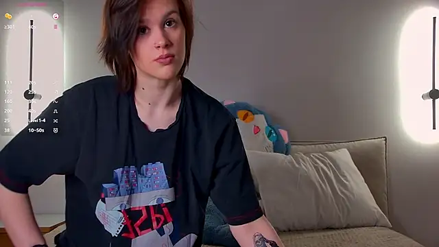 LoraPuffs online show from 04-18-26, 02:30