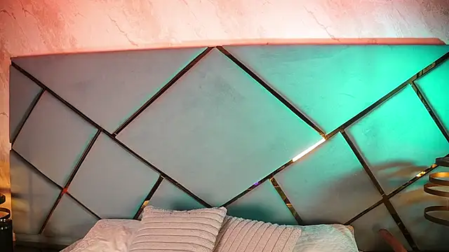  giggy 2 online show from 12-03-25, 11:42