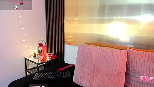 LunaaMorena online show from 12-16-25, 02:21