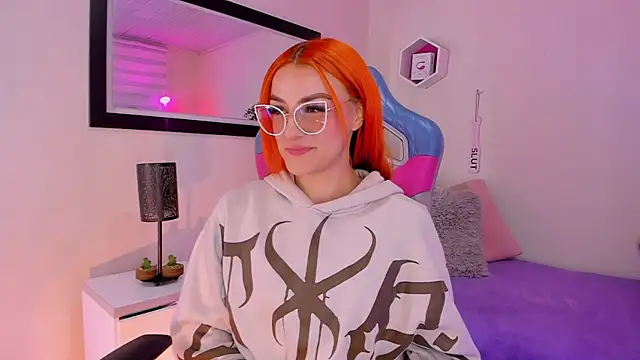 celeste blazze  online show from 01-06-26, 05:17