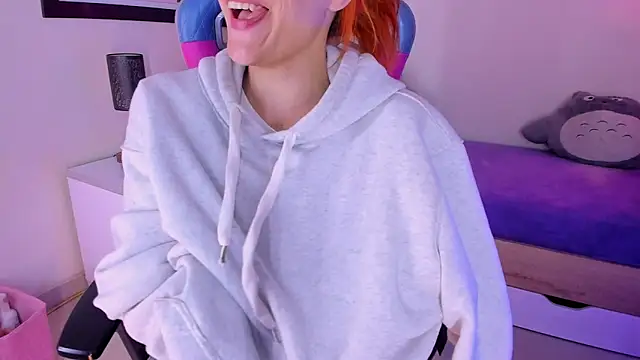 celeste blazze  online show from 02-17-26, 04:48