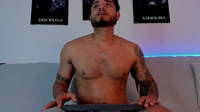 AUSTINN TORRES online show from 06-18-26, 12:09
