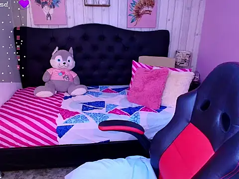 Snapshot of _Rachel_Jones_ chatting on 02-24-26, 11:49 Rachel Jones online show from 02-24-26, 11:49