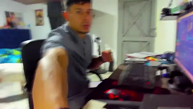 Malek Ivonny online show from 11-11-25, 02:39