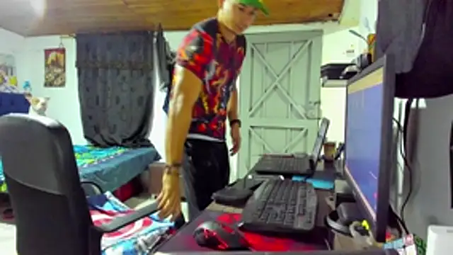 Malek Ivonny online show from 11-06-25, 11:31