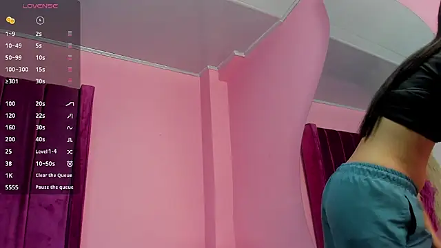 foxyhillx online show from 12-18-25, 08:01