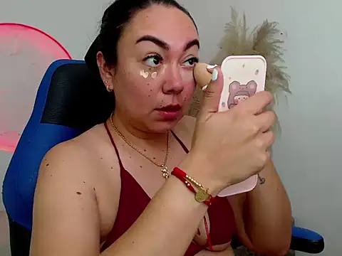 Yadis hot online show from 01-10-26, 09:10