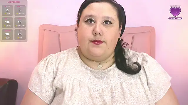 Snapshot of marianabbw30 chatting on 11-27-25, 05:30 marianabbw30 online show from 11-27-25, 05:30